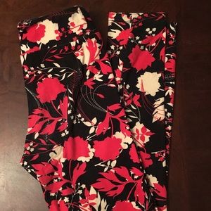 Tween LulaRoe leggings.